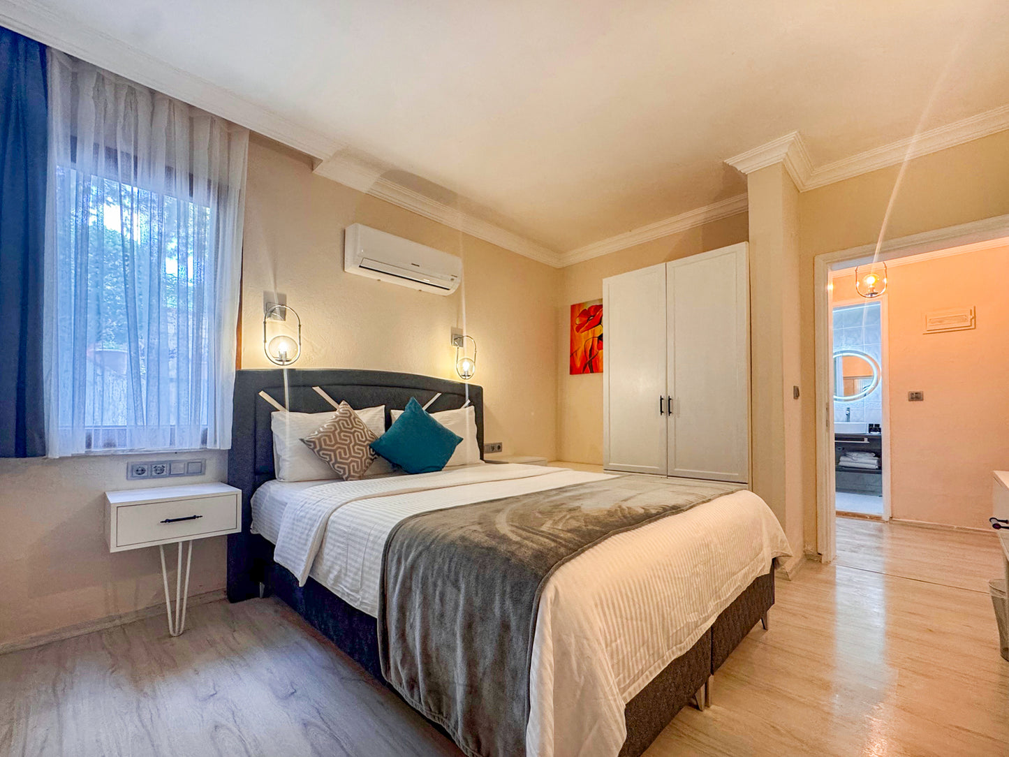 Hotel Week Rental