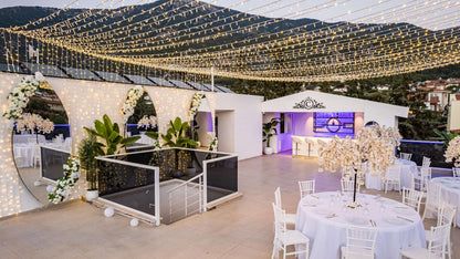 Week Rental With Wedding Package